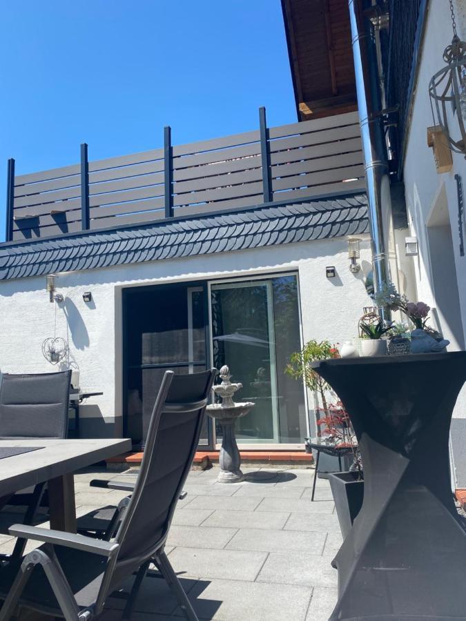 4 Zimmer 11 Personen Wohnung Garten Terrasse Grill 2 Badezimmer Вупперталь Екстер'єр фото