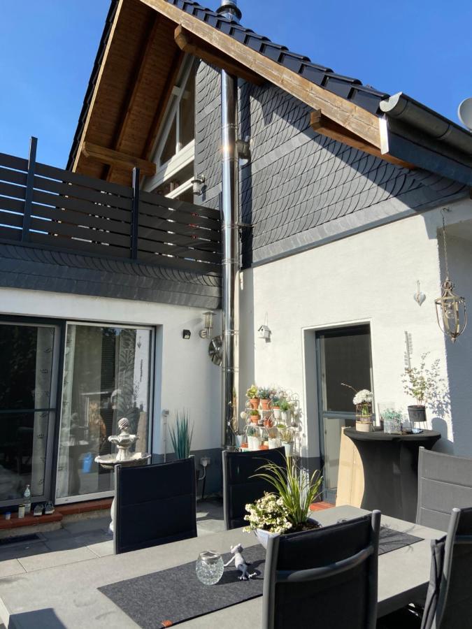 4 Zimmer 11 Personen Wohnung Garten Terrasse Grill 2 Badezimmer Вупперталь Екстер'єр фото